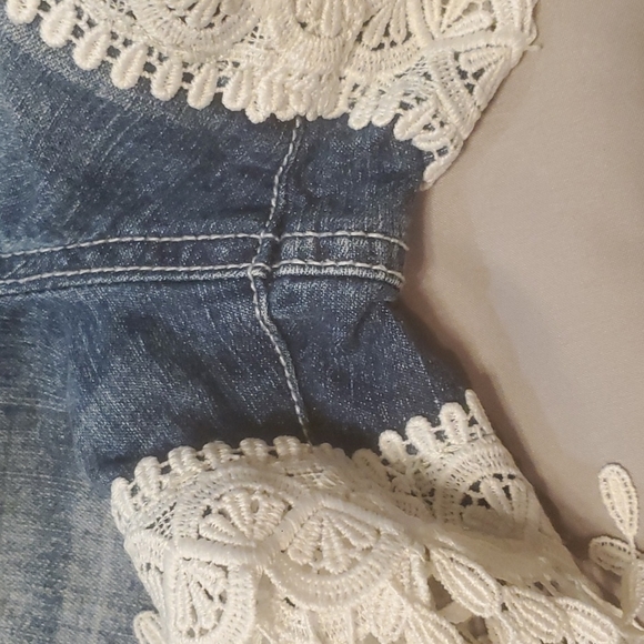 LEI Women's jean shorts with camo and lace used - Picture 7 of 7